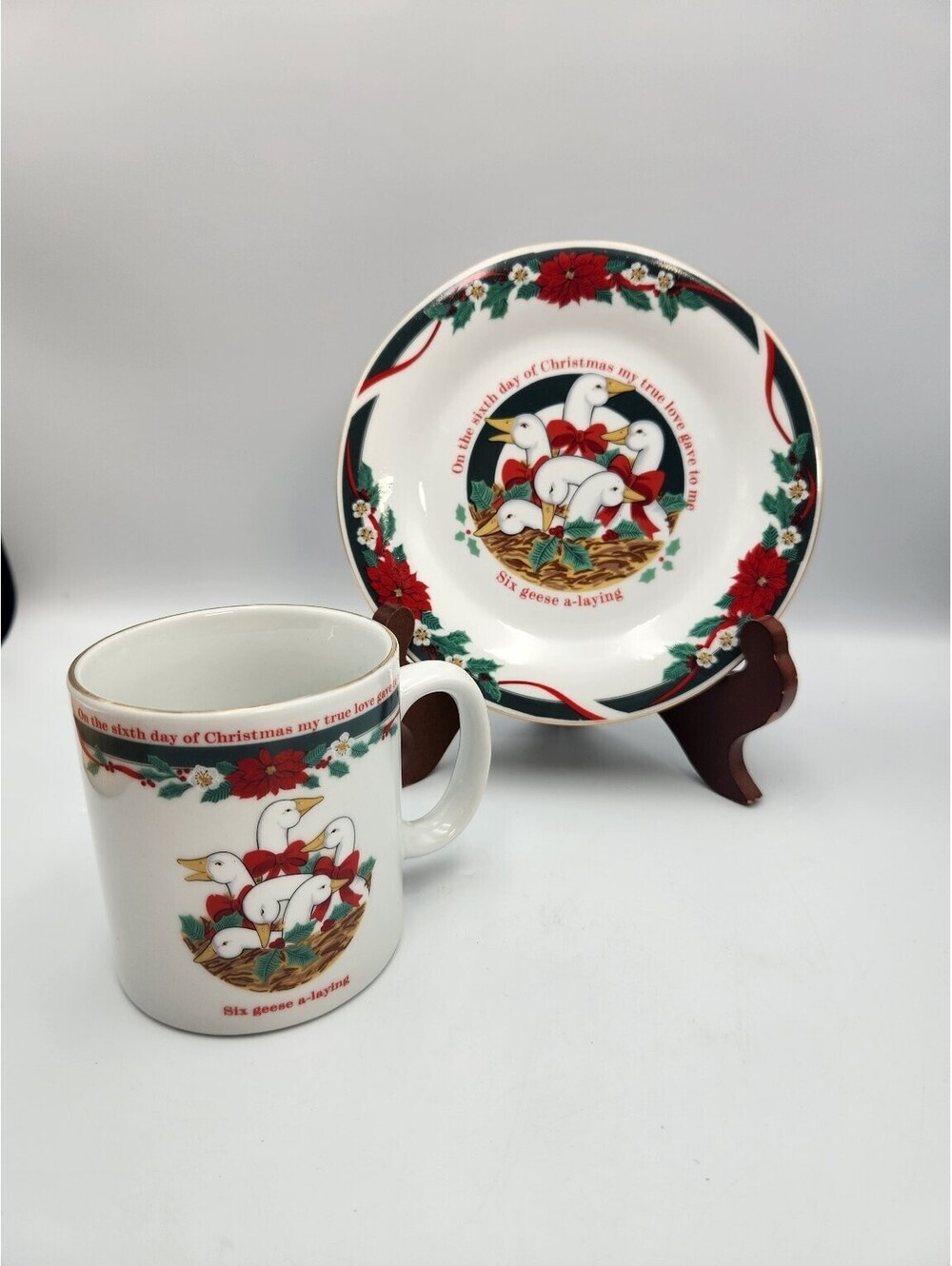 Tienshan Deck The Halls 6 Geese A-Laying Christmas Mug & Plate Set 12 Days H2